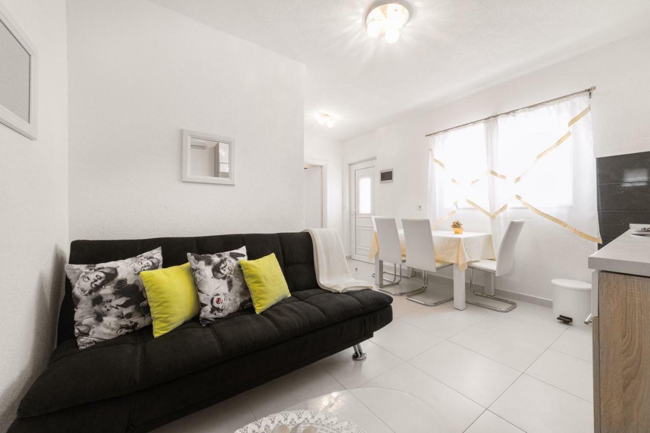 Apartments Lipic Vodice Kültér fotó