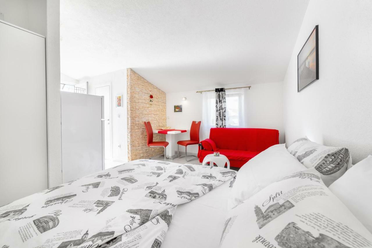 Apartments Lipic Vodice Kültér fotó