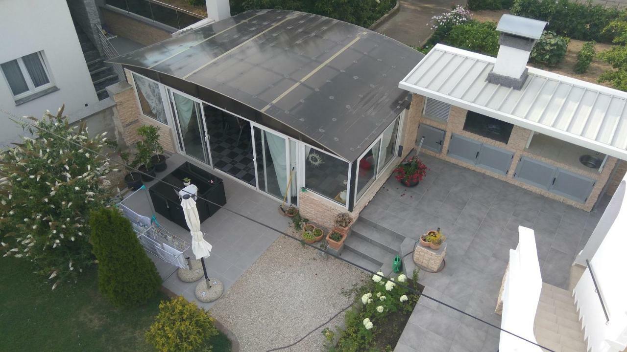 Apartments Lipic Vodice Kültér fotó