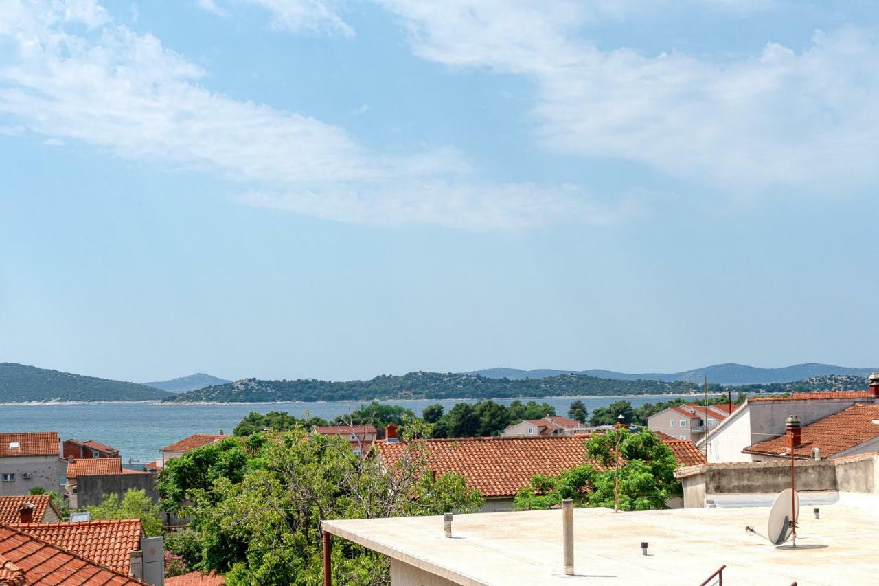 Apartments Lipic Vodice Kültér fotó