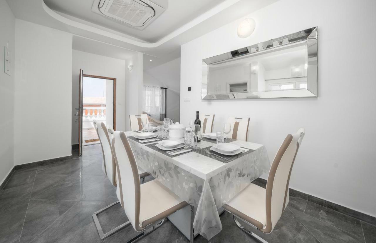 Apartments Lipic Vodice Kültér fotó